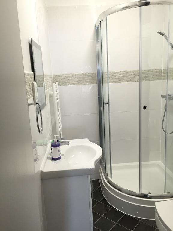 Ilford Central Luxury Apartments Rum bild